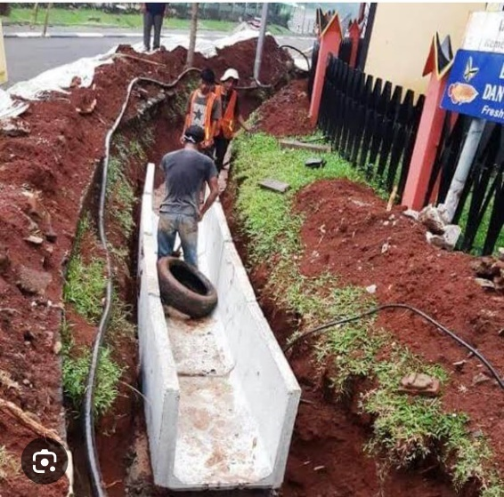 PEKERJAAN PEMASANGAN UDITCH BASE 6